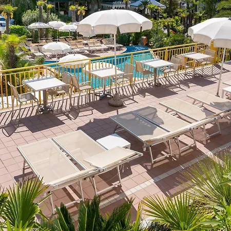 호텔 Park Pineta Boutique 카오를레